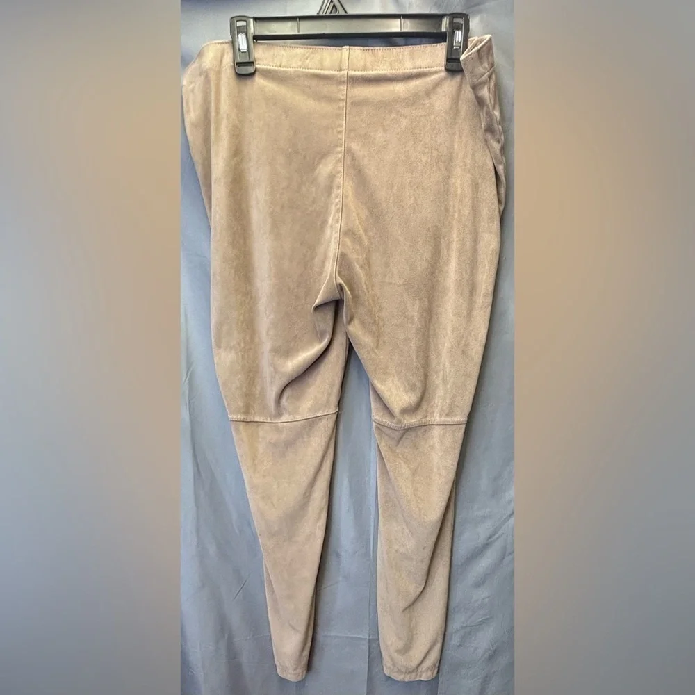 DRESSBARN Faux Suede Pull On Leggings Size Large Color Tan